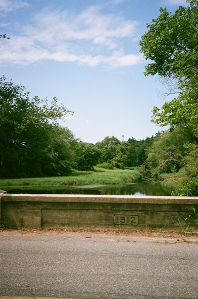 120924_lomo_xa2_superia400_1912bridge_120925