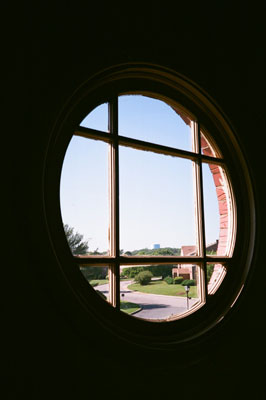 150701_lomo_xa2_superia400_roundwindow_130610